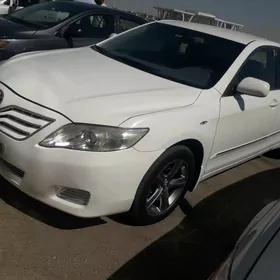 Toyota Camry 2011