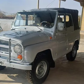 UAZ 469 2000