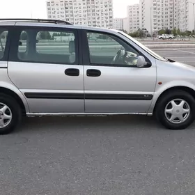 Opel Sintra 1998