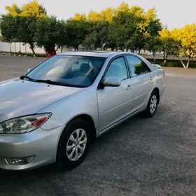 Toyota Camry 2004