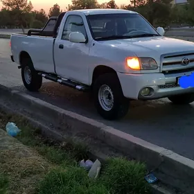 Toyota Tundra 2003