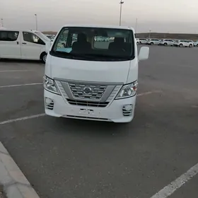 Nissan Urvan 2020