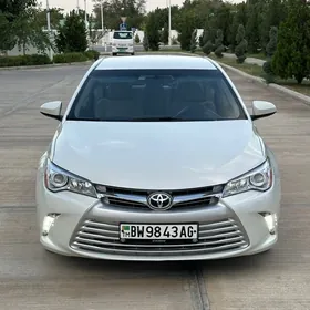 Toyota Camry 2017