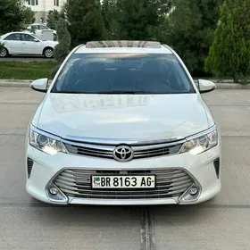 Toyota Camry 2015