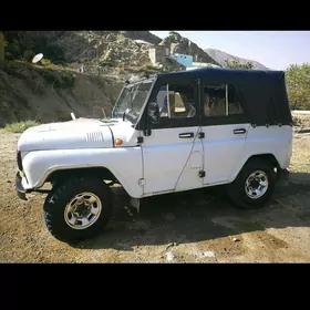 UAZ 469 2002