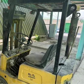 Kara Forklift 2013