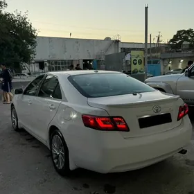 Toyota Camry 2010