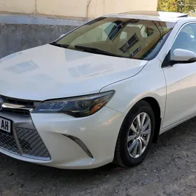 Toyota Camry 2015