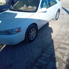 Toyota Camry 1999