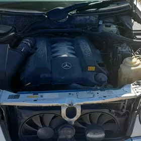 Mercedes-Benz E430 1998