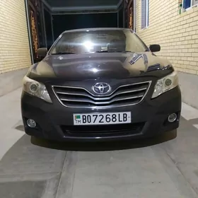 Toyota Camry 2011