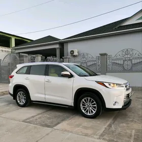 Toyota Highlander 2018