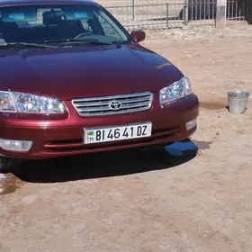 Toyota Camry 2000