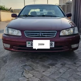 Toyota Camry 2000