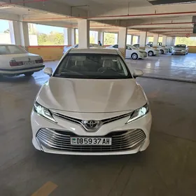 Toyota Camry 2020