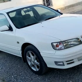 Nissan Maxima 1995