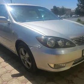 Toyota Camry 2004