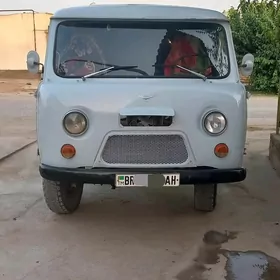 UAZ Profi 1982