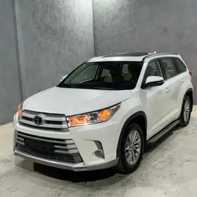 Toyota Highlander 2019