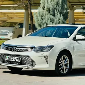 Toyota Camry 2017