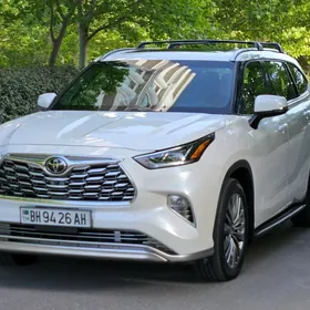 Toyota Highlander 2021