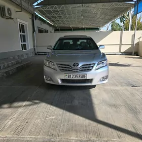 Toyota Camry 2011