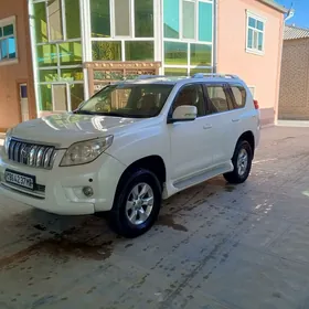 Toyota Land Cruiser Prado 2010