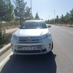 Toyota Highlander 2019