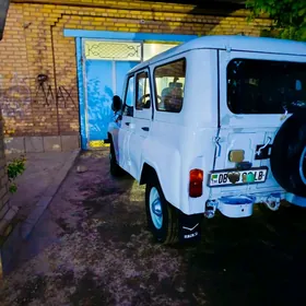 UAZ 469 2000