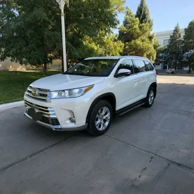 Toyota Highlander 2019