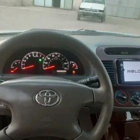 Toyota Camry 2005