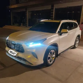 Toyota Highlander 2020