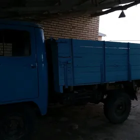 UAZ 452 1980