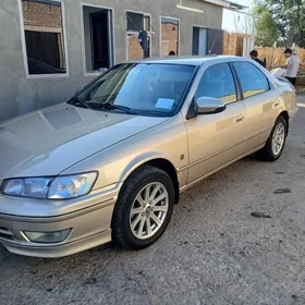 Toyota Camry 2000