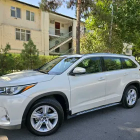 Toyota Highlander 2018