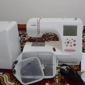 Janome 370E