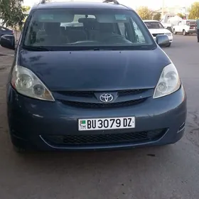 Toyota Sienna 2008