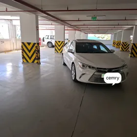 Toyota Camry 2016