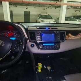 Toyota RAV4 2013