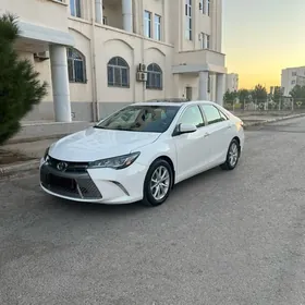 Toyota Camry 2017