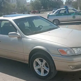 Toyota Camry 2001