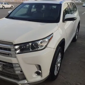 Toyota Highlander 2018