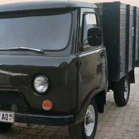 UAZ 452 1987