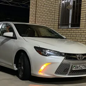 Toyota Camry 2015