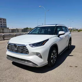 Toyota Highlander 2020