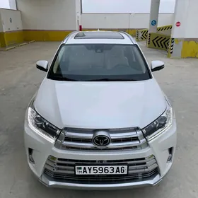 Toyota Highlander 2018