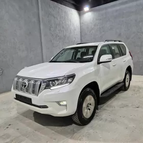 Toyota Land Cruiser Prado 2023