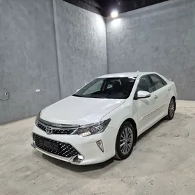 Toyota Camry 2017