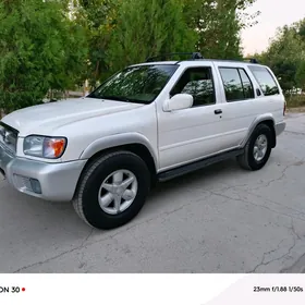 Nissan Pathfinder 2001