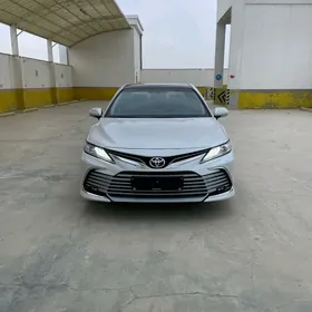 Toyota Camry 2023